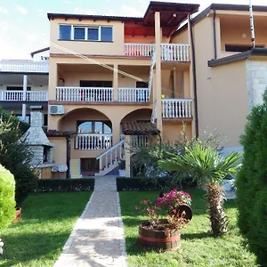 https://apartment-zdravko-stinjan.in-istria.net