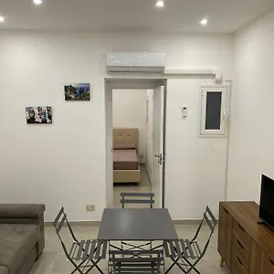 https://marilyn-home.sicilyhotelsitaly.net