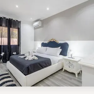 https://helios.sicilyhotelsitaly.net