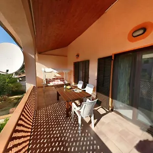 https://anica-apartment-banjole.in-istria.net